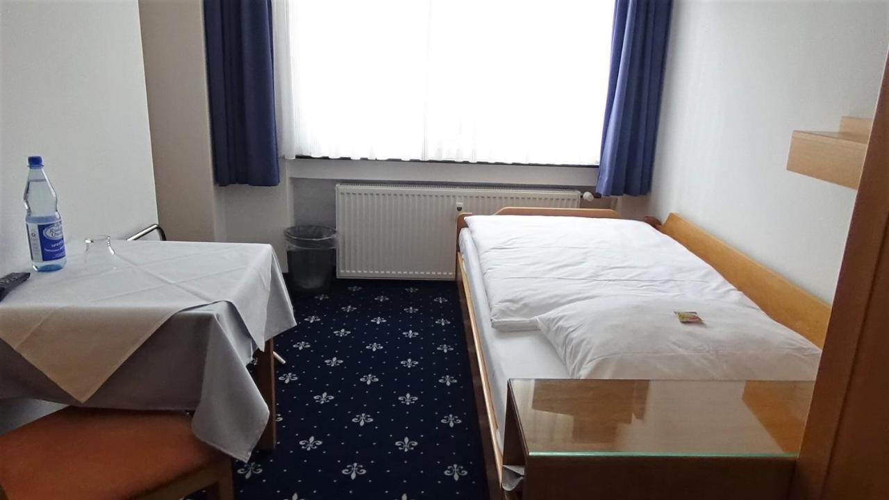 Hotel Zur Traube Bad Homburg vor der Hoehe Exterior photo
